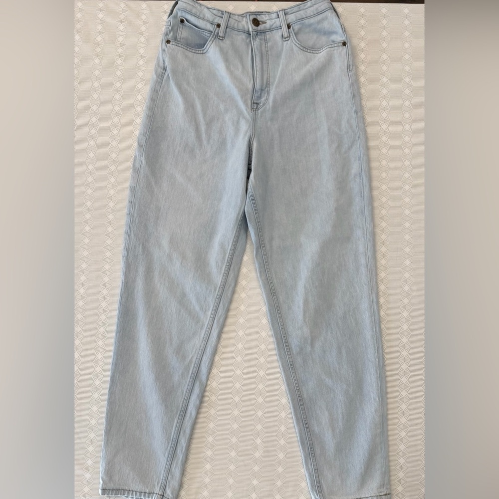 Lee Women's Straight Leg Jeans in Light Blue